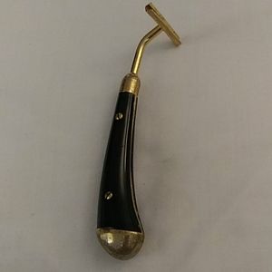 Vintage Brass Lauder Brass Shaver.